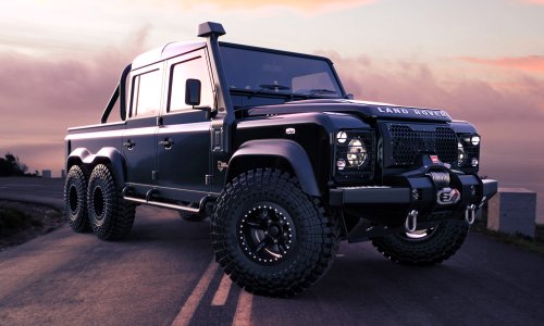 Classic Overland Land Rover 6×6 Project Black Mamba