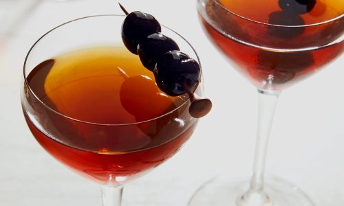 Our 11 Favorite Cocktails This Year That Are Perfect For the Holidays