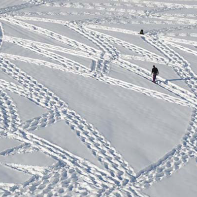 When Simon Beck Goes on a Winter Walk, He Leaves Behind the Most Beautiful Footprints - Core77