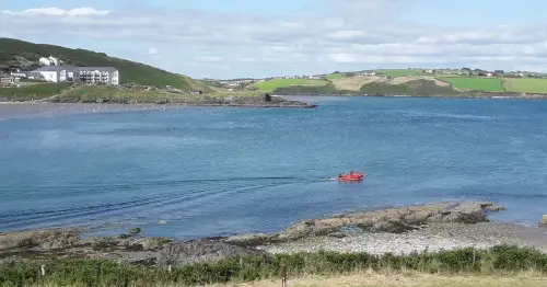 West Cork lifeboat patrollers find four 'cold' paddleboarders swept 2.5km off course