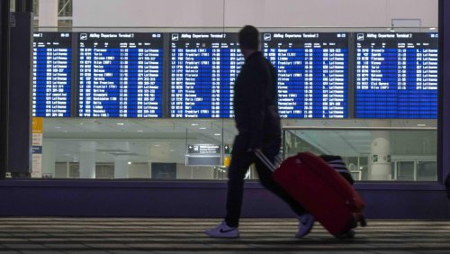 Gefälschte Flughafen-Seiten auf Facebook verkaufen kein verlorenes Gepäck