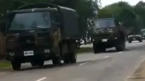 Nein, dieses Video zeigt keinen chinesischen Militärkonvoi, der in die Ukraine einfährt