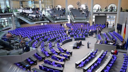 Kanzlerwahl: Grünen-Politiker Dzienus postete Foto des Wahlausweises, nicht der Stimmkarte