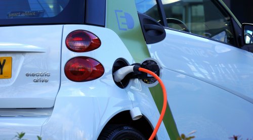 Elektroautos: Nein, Batterien sind nicht nach zwei Stunden im Stau leer