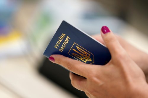 Nein, Geflüchtete aus der Ukraine erhalten Sozialleistungen nicht ohne Ausweis