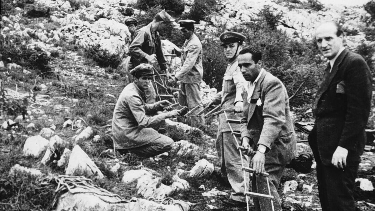 Giorno del Ricordo, cosa sono le foibe e cosa accadde: la storia dei crimini dei partigiani jugoslavi e il ricordo delle vittime italiane