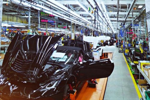 [PICS] First Look at the Corvette Factory's New Assembly Line - Corvette: Sales, News & Lifestyle