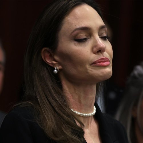 Private E-Mail aufgetaucht: Angelina Jolie rechnet ab!