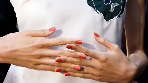Happy Hour für die Nägel: Peach Bellini Nails sehen wir jetzt überall