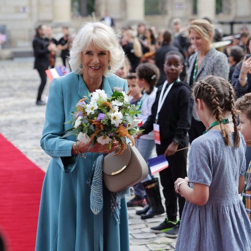 Königin Camilla: Zuckersüße Geste in Gedenken an die verstorbene Queen