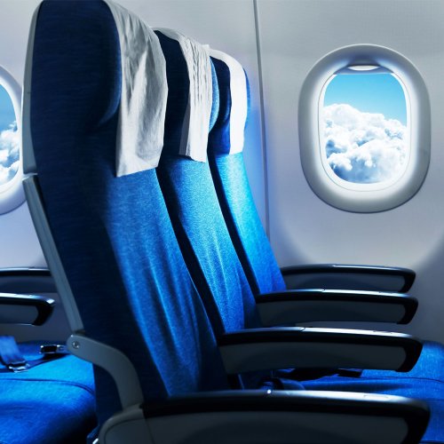 Hammer!: Mit diesem Trick ist der Platz neben dir im Flugzeug immer frei