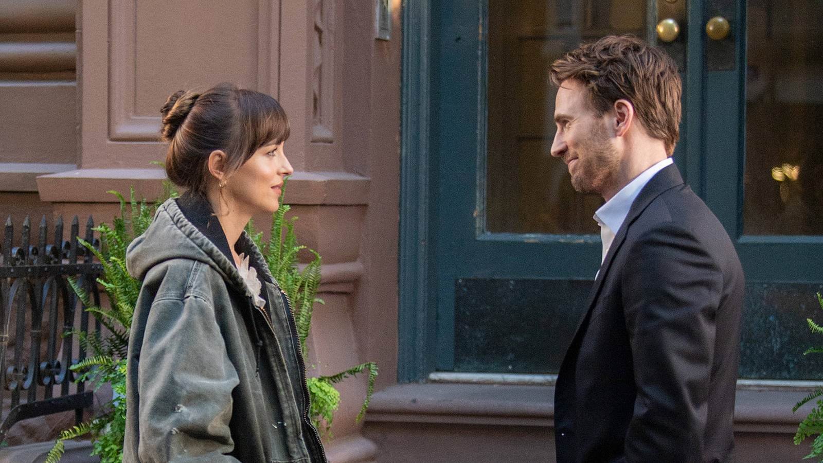 "Materialists": Alle Infos zur Rom-Com des Jahres mit Dakota Johnson