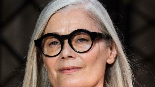 Graue Haare mit 30: Diese 5 Lebensmittel solltest du unbedingt meiden