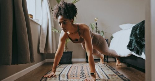 Elle fait l’exercice de la planche tous les jours pendant 30 jours et révèle les résultats