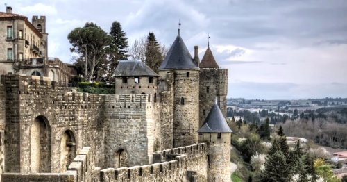 Cette sublime cité médiévale, située à 1h de Toulouse, est un véritable trésor historique à visiter