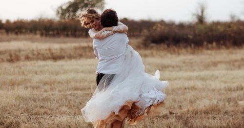 Cette robe de mariée à seulement 200 euros va être l'incontournable des cérémonies civiles