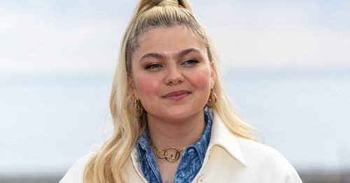 "Nouvelle moi débloquée" : après l'Eurovision, Louane apparaît plus rayonnante que jamais avec une nouvelle coupe de cheveux