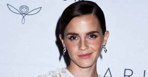 Emma Watson adopte la coupe au carré la plus stylée de cet hiver