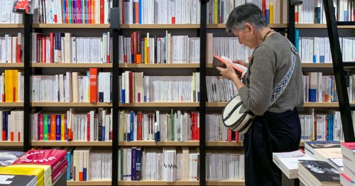 Vu de Suisse. Les libraires suisses en guerre contre le prix des livres français
