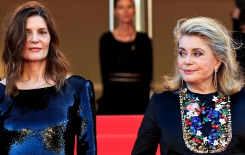 Les actrices françaises Catherine Deneuve, Chiara Mastroianni et Léa Seydoux, ainsi que l'activiste australien Julian Assange, ont rejoint les quelque 900 signataires d'une lettre condamnant le "silence" sur le "génocide" à Gaza publiée en marge du Festival de Cannes, a indiqué vendredi à l'AFP un des collectifs à l'origine du texte.