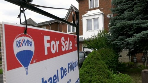 Toronto home sales continued slump in September as new listings hit 20-year low