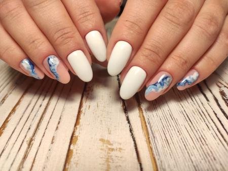 We have gathered some of the trendiest nail designs