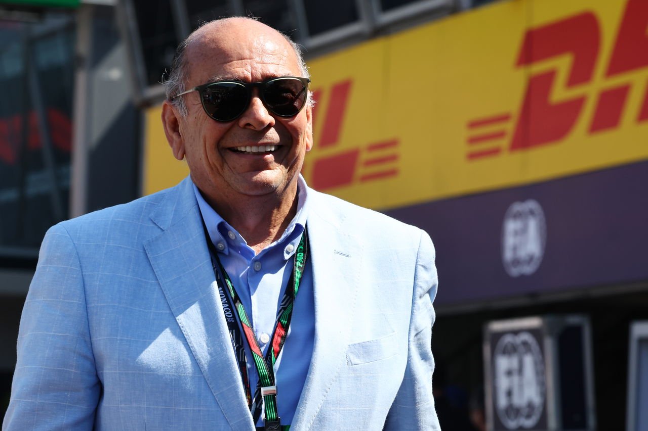 Sergio Perez’s father drops shocking Red Bull conspiracy after F1 driver shake-up