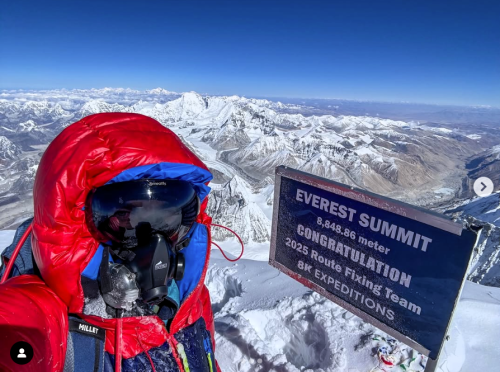 Ex-MotoGP rider climbs to summit of Everest