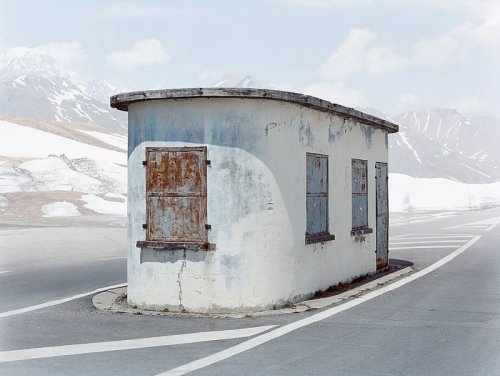 Abandoned Checkpoints: Photographer documents Europe's forgotten borders