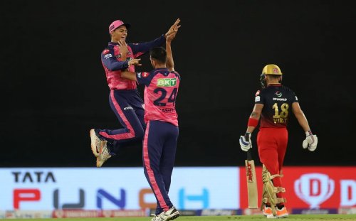 IPL 2022 Qualifier 2 - RR Bowlers Restrict RCB To 157/8
