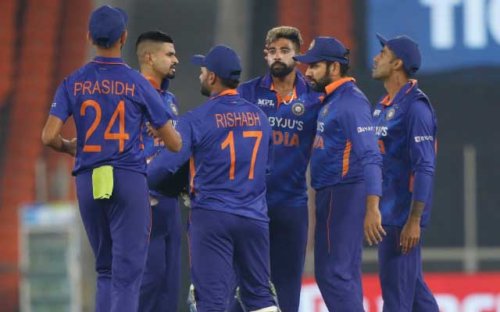 Team India advance to top of ICC T20I team rankings for first time in six years