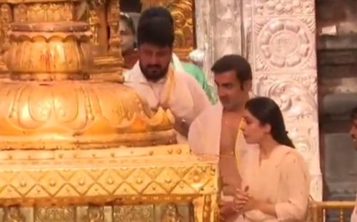 Gautam Gambhir and his wife visit Srivari temple, prays for India's win in ODI World Cup 2023