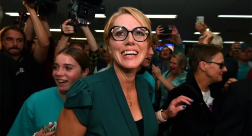 Political earthquake as Liberal heartland turns on Morrison — but ALP short of majority