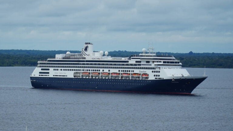 Holland America Issues Last-Minute Plea to Skip Oversold Alaska Sailing