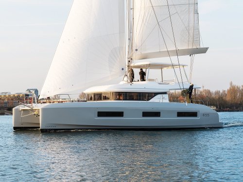 The Lagoon 55: Built for the Long Haul