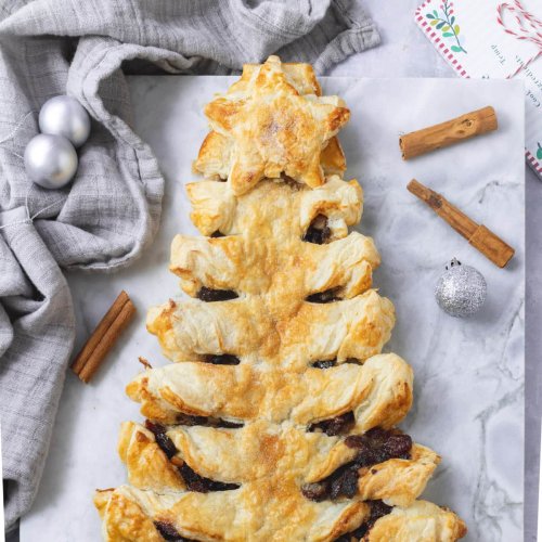 How to make a puff pastry Christmas tree