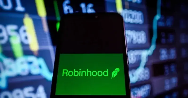 Robinhood enables AI chatbots for share trading, with crypto support on the horizon