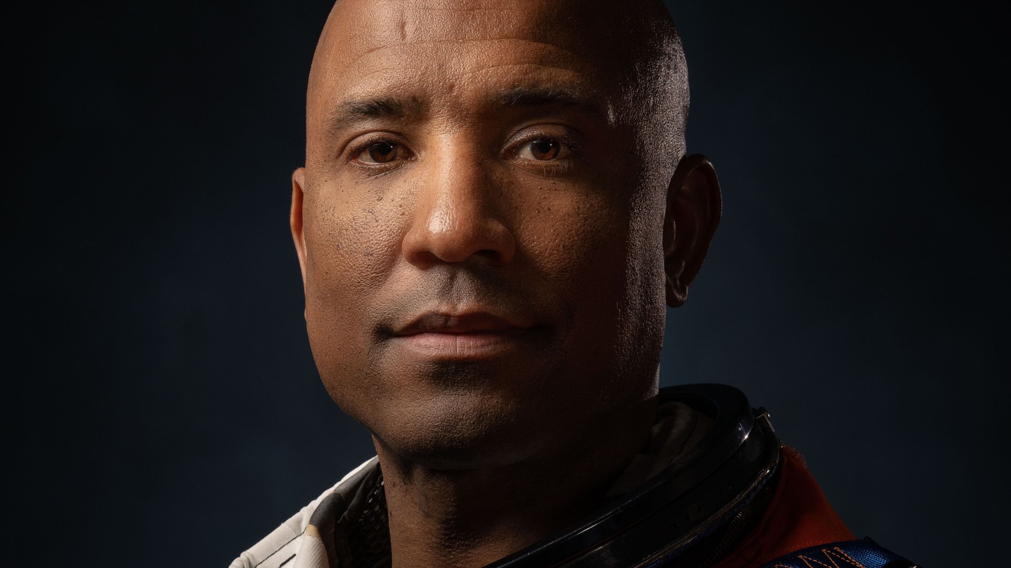 Quem é Victor Glover, astronauta da Crew-1 que vai à Lua em 2024
