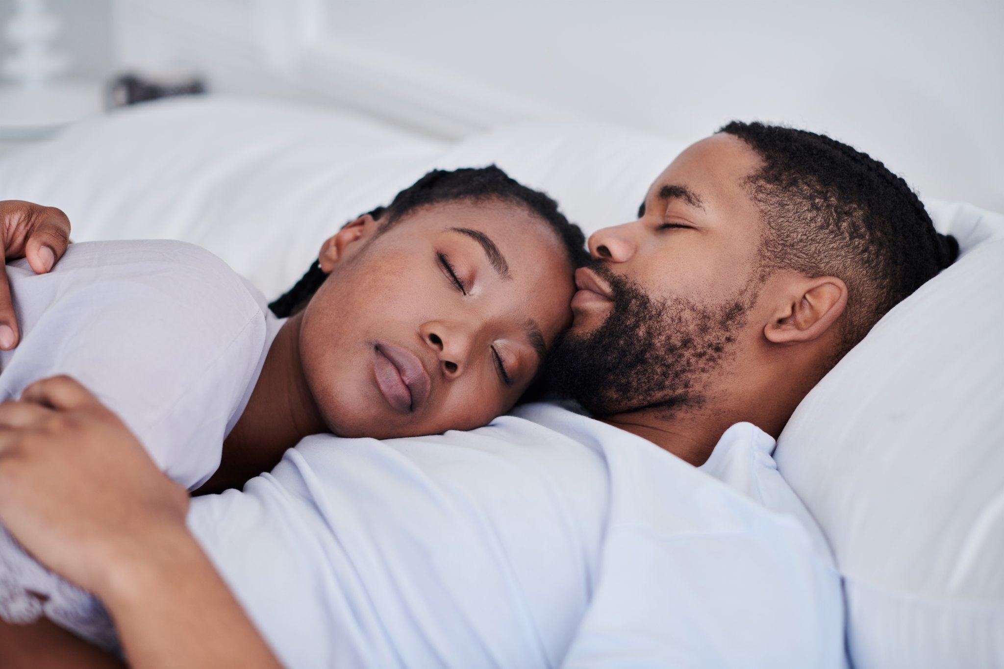 It Turns Out The Way You Sleep With Your Partner Says Everything About The Relationship
