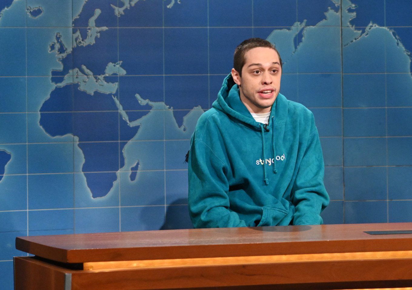 'Diva' Pete Davidson Is Bailing on 'SNL' Rehearsals To Canoodle With Kim Kardashian