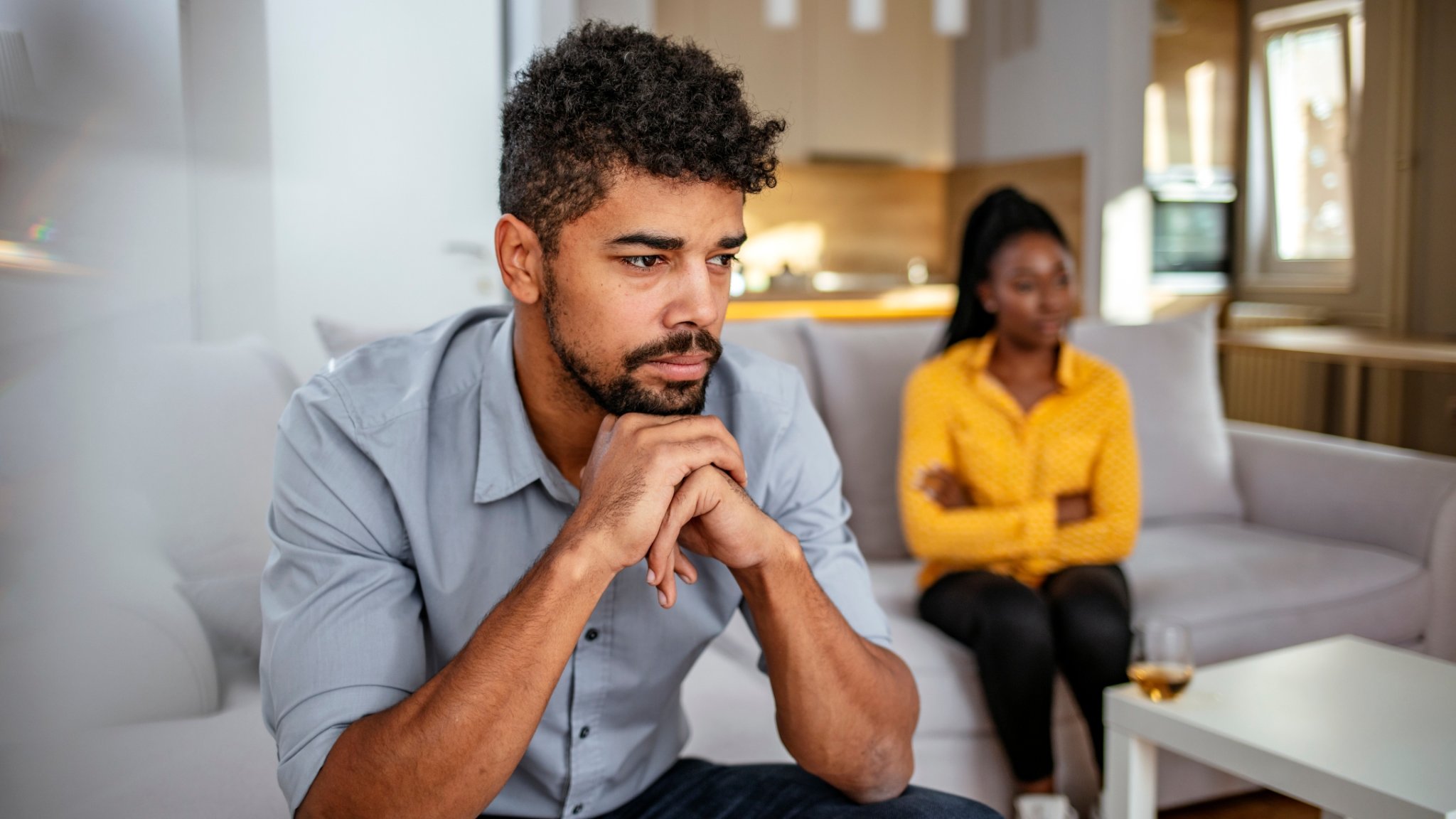 8 Ways Partners Can Reconnect If This Year Has Brought Up Some Relationship Struggles