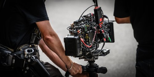What Is Anamorphic Format?: 4 Features of Anamorphic Lenses - 2024 - MasterClass