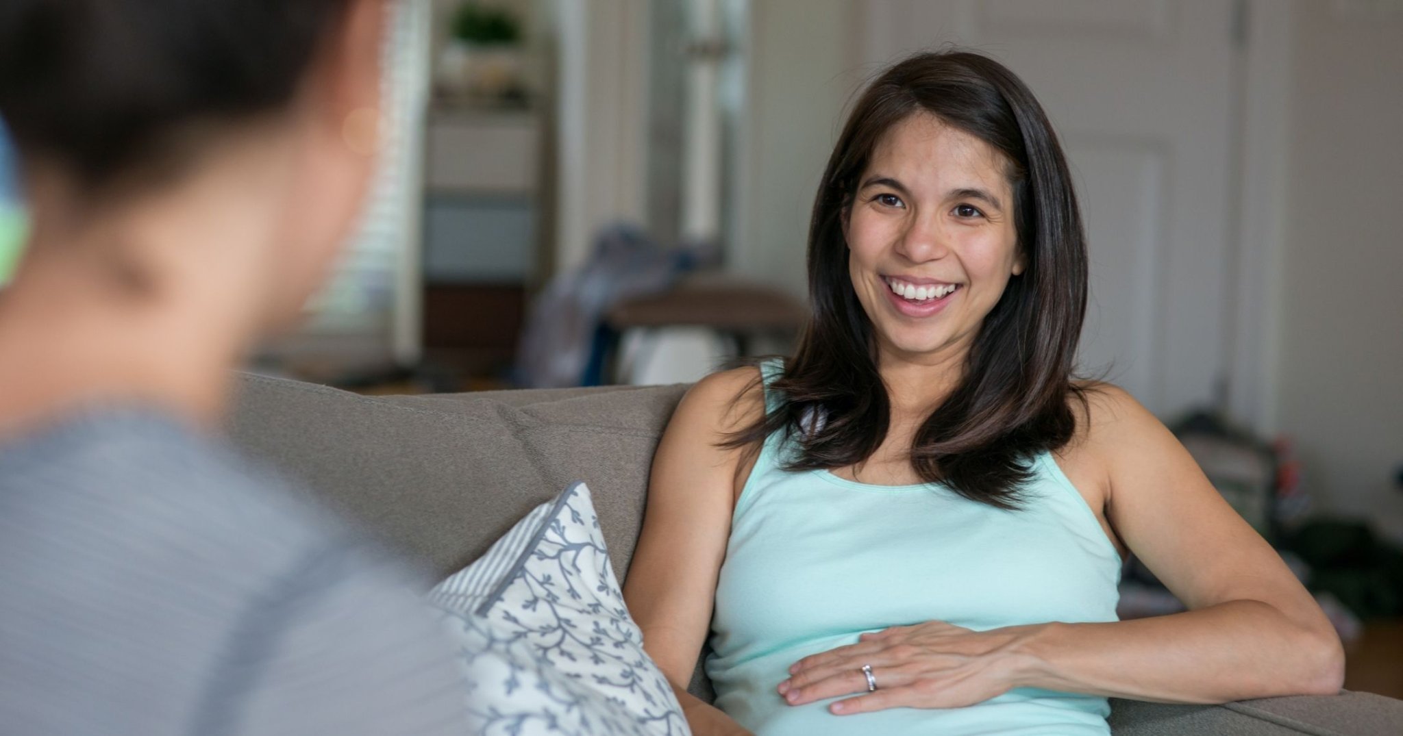 Mom of 2 Fed Up With Pregnant Friend Who Acts Like She Knows Everything About Being a Mom