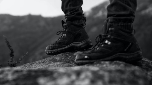 Lost hiker ignored phone calls from search team because they didn’t recognize number
