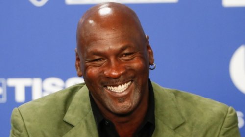 Michael Jordan college jersey fetches US$1.38 million at auction