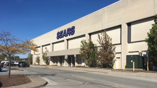 Former Sears store at Devonshire Mall to be demolished