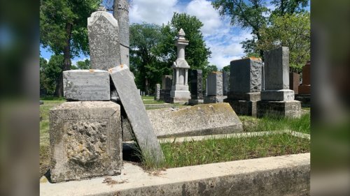 'An insult to both the living and the dead': Jewish cemetery vandalized in Winnipeg