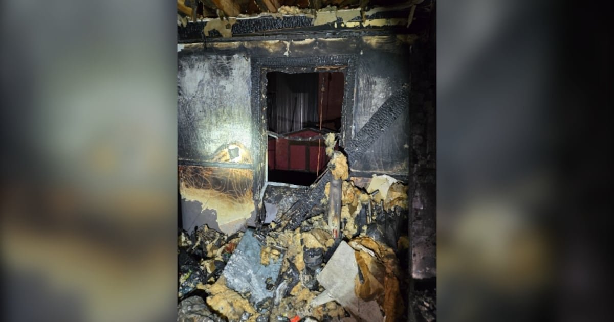 New Years Day fire destroys North Bay apartment, sends one to hospital