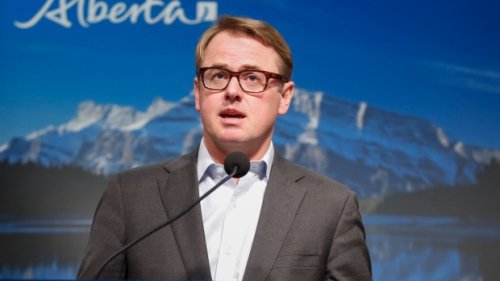 Mandatory vaccinations in Alberta no more under new UCP proposed legislation