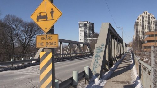 $22 million Victoria Bridge replacement span panned by cycling advocates